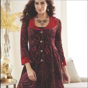 Brand new Monroe and Main paisley velvet jacket